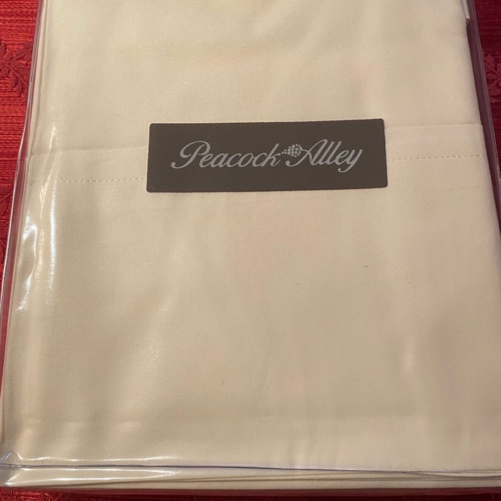 Peacock Alley Standard Pillow case set of 2
